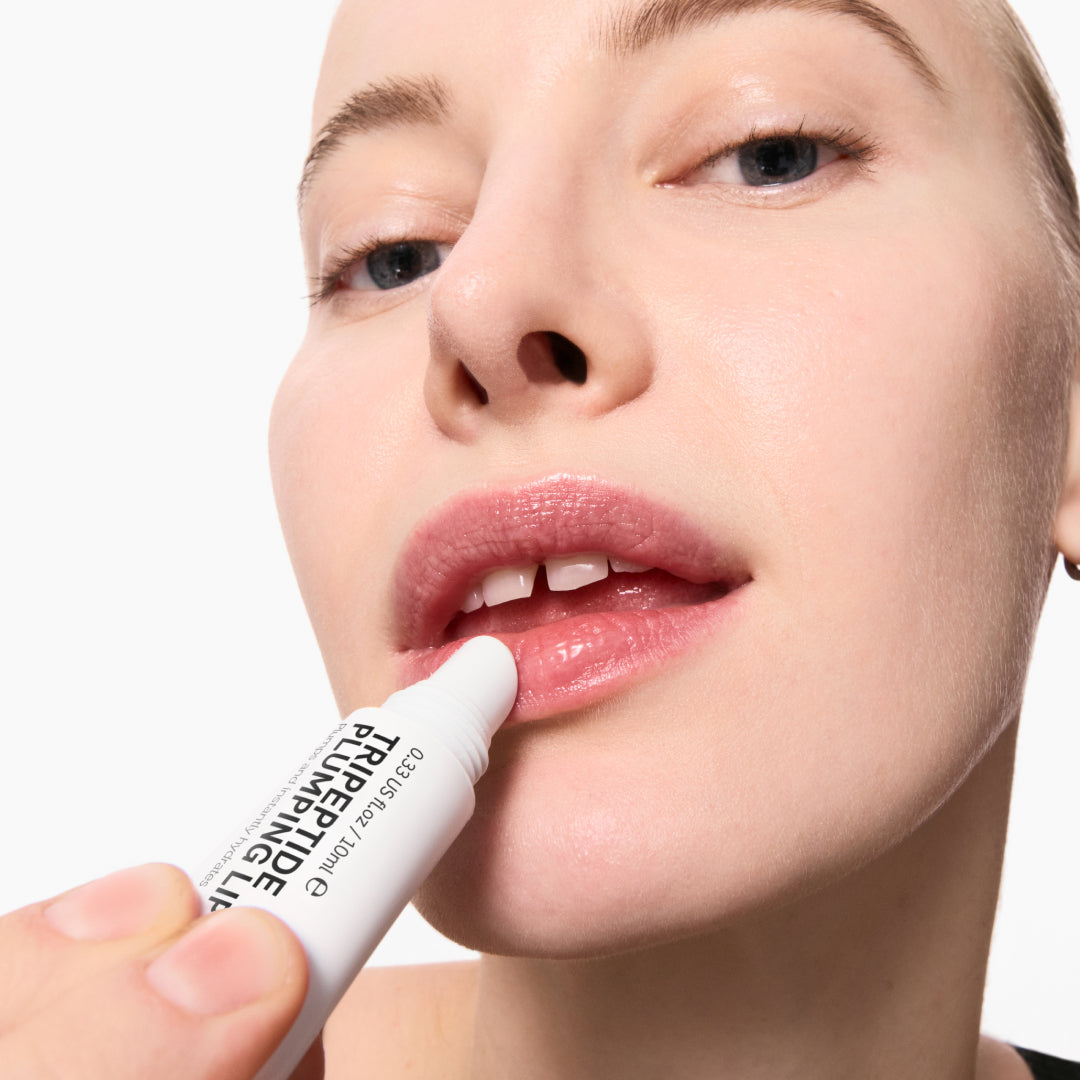 tripeptide-plumping-lip-balm-x7 Model01_270e8b98-a2ed-4742-b111-d25555f44100.jpg