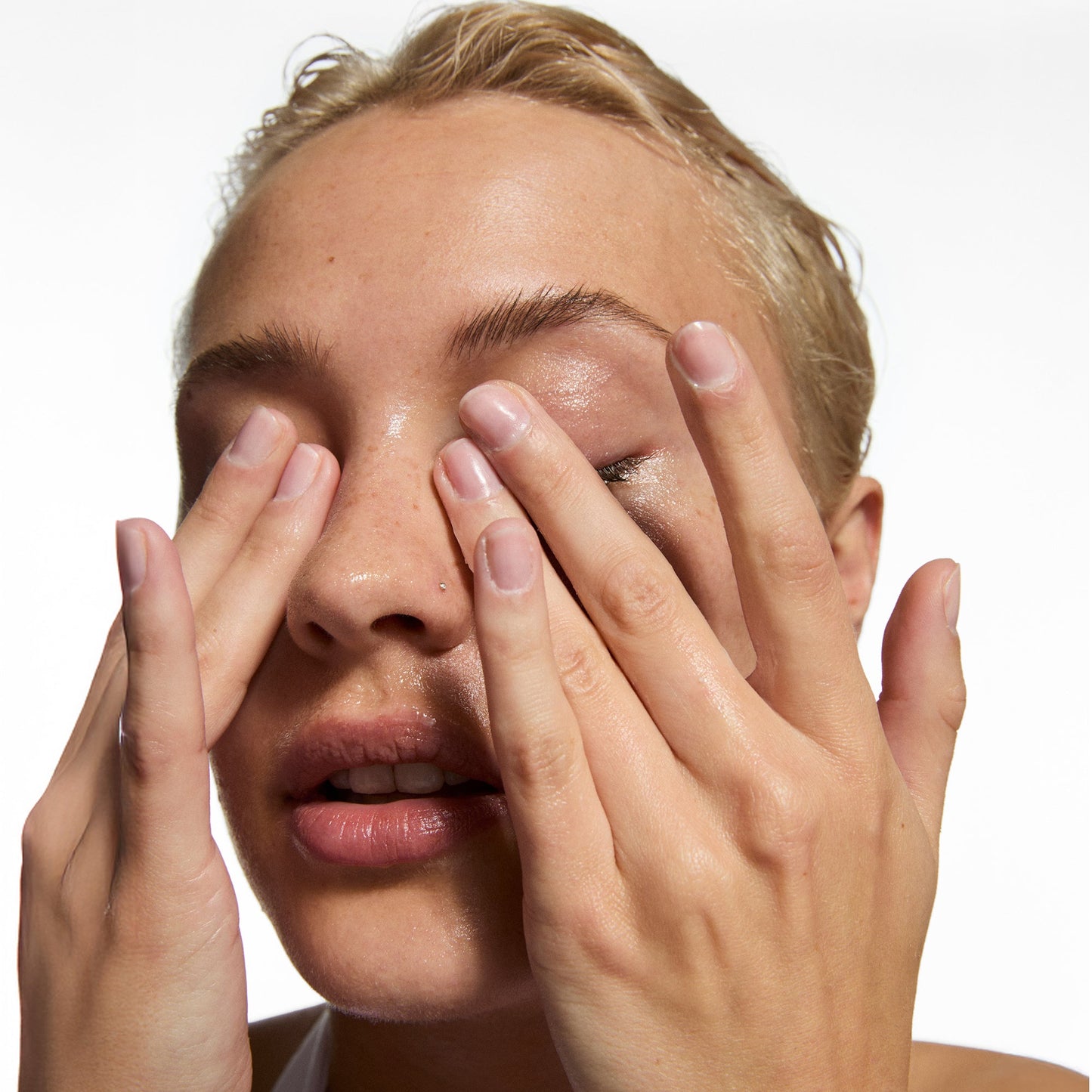 the-bestselling-intro-to-great-skin-k6 MysteryBundle_Model_2000x2000_8c068f88-8954-45a2-bafe-e122a0319042.jpg
