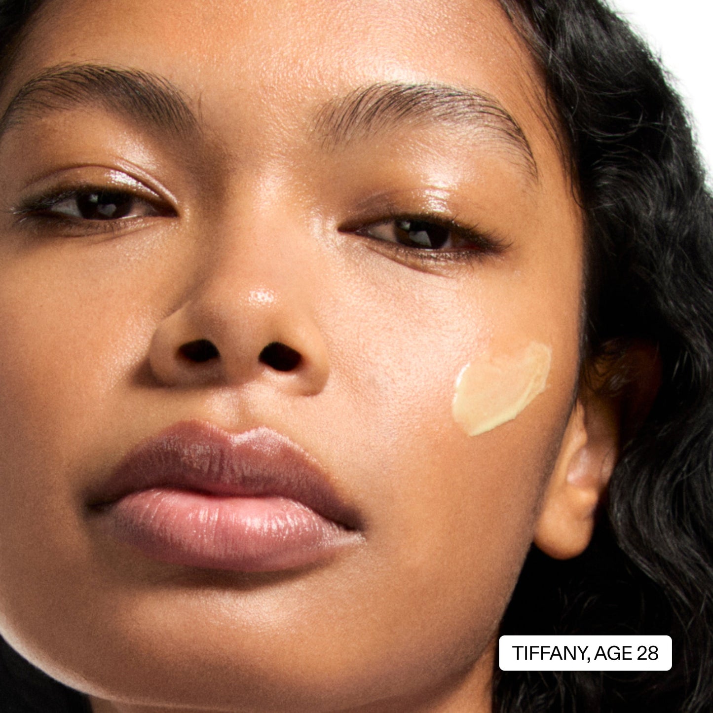 starter-retinol-serum-q5 StarterRetinol_Model2_2000x2000_fa44e5e2-09cd-4121-9780-08a9debd7d88.jpg